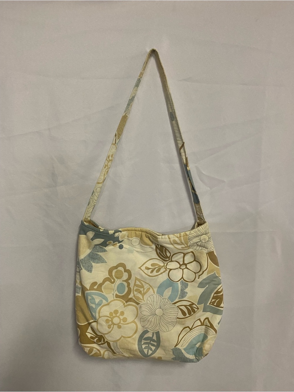Loose Caboose Designs Canvas Shoulder Bag in Cream and Blue